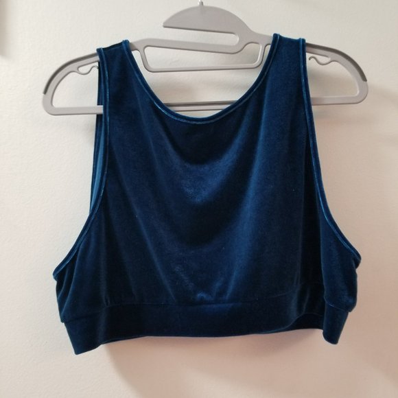 Shien Curve velvet 2-piece lounge pant and crop tank top - Picture 7 of 9